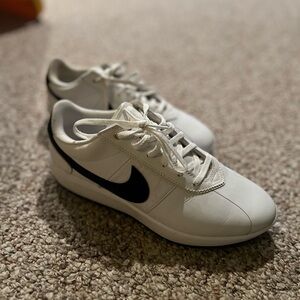 Nike Woman’s Golf Shoes